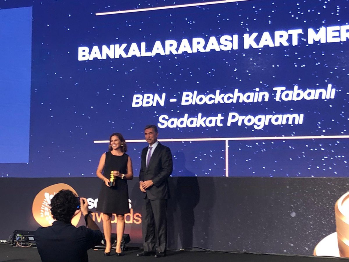 YaziciogluSrkn's tweet photo. Bankalararası Kart Merkezi’ne Sardis’ten 3 Ödül #Sardis19 

🥇Palavra Reklam Filmi @BilgiGuvende 🏆
🥇Blockchain Tabanlı Sadakat Programı @BayBayNakit 🏆
🥈Dijital Bağış @BKMExpress 🏆 https://t.co/qQ305JpHDr