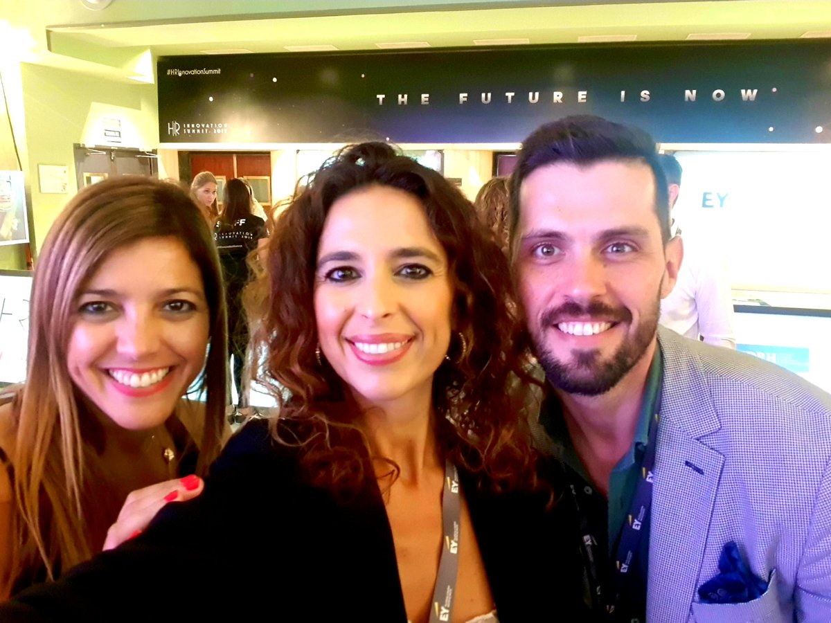 lmarquezbencano's tweet photo. Los retrasos de AVE con vosotros son hasta amenos y divertidos ;) Sois geniales. Gracias por este buen y largo ratito en la cola. @Laura_Chica @alexdurana #respirar #pensarenpositivo #planesdecola https://t.co/byGCF24bph