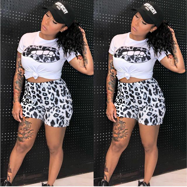 Working at @kaesvanity today! Outfit:@moonosaboutique Shop the look:https://t.co/4eckBx2vYD https://t<a class="tags" target="_blank" title="On Twitter" href="/?out=eyJ0eXAiOiJKV1QiLCJhbGciOiJIUzUxMiJ9.eyJpYXQiOjE3MjM5NjUwNDYsImlzcyI6InR3cG9ybnN0YXJzLmNvbSIsIm5iZiI6MTcyMzk2NTA0NiwiZXhwIjoxNzU1NTAxMDQ2LCJyZWRpcmVjdF91cmwiOiJodHRwczovL3R3aXR0ZXIuY29tL2thZXN2YW5pdHkifQ.18kGm_QzPs0gH7SWtX9Wnx8h9kyo4Y9Jcwzi-q-57wZQho6CvH-ez-uE7dgc_0BorwJQ-f-RvZi_n12PnC4yoA">@kaesvanity</a><a class="tags" target="_blank" title="On Twitter" href="/?out=eyJ0eXAiOiJKV1QiLCJhbGciOiJIUzUxMiJ9.eyJpYXQiOjE3MjM5NjUwNDYsImlzcyI6InR3cG9ybnN0YXJzLmNvbSIsIm5iZiI6MTcyMzk2NTA0NiwiZXhwIjoxNzU1NTAxMDQ2LCJyZWRpcmVjdF91cmwiOiJodHRwczovL3R3aXR0ZXIuY29tL21vb25vc2Fib3V0aXF1ZSJ9.XygI_p3G23MVcLiDhBt_jOChfAXJutrEWeDMptbZYFallaB9CJtq6ZPf7JWza1wRD3KG0aLS4nVSiZEvfdHVEw">@moonosaboutique</a><a href="/tag/wankaegotv"class="tags"><span>#wankaegotv</span></a>