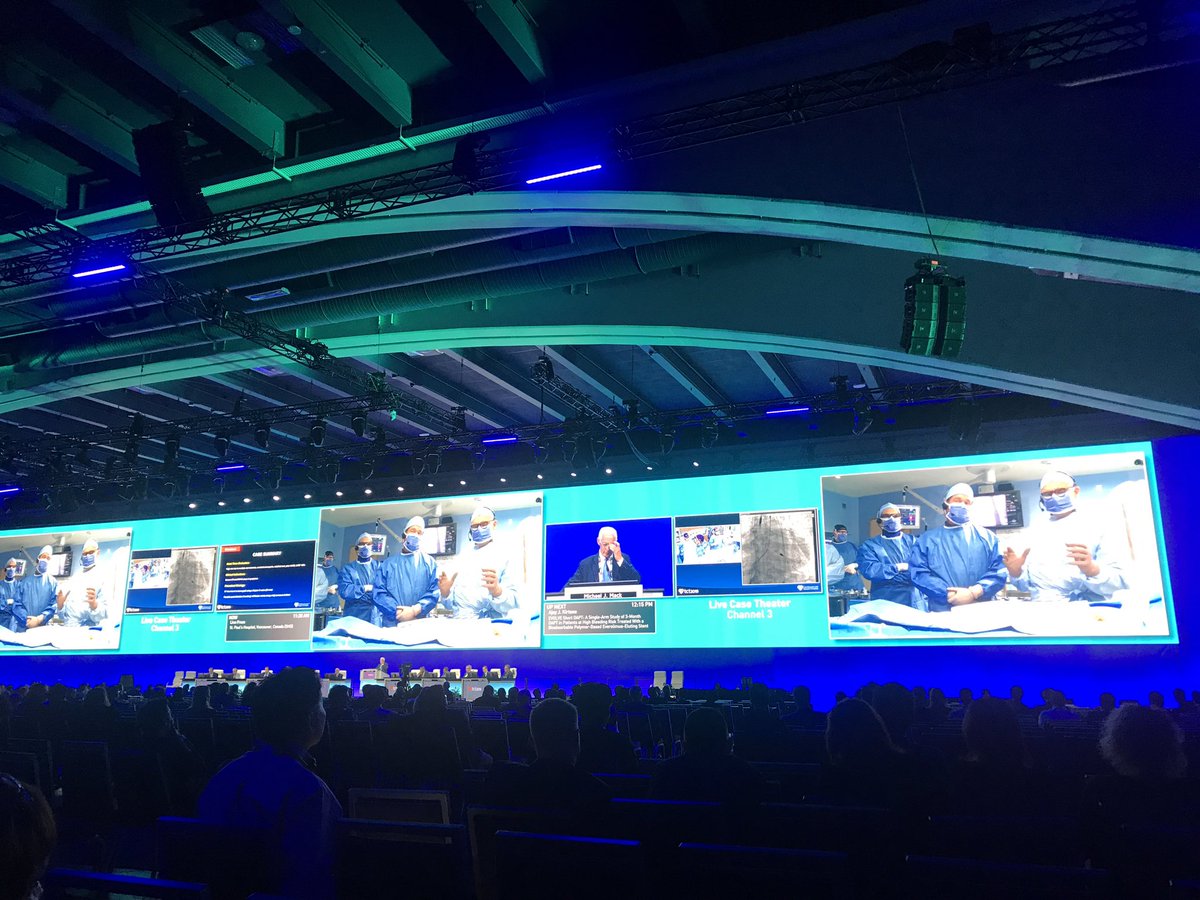 Live case from #CHVI with Dr Webb and Dr Wood. Full house in the main arena. @TCTConference @TCTMD @Providence_Hlth