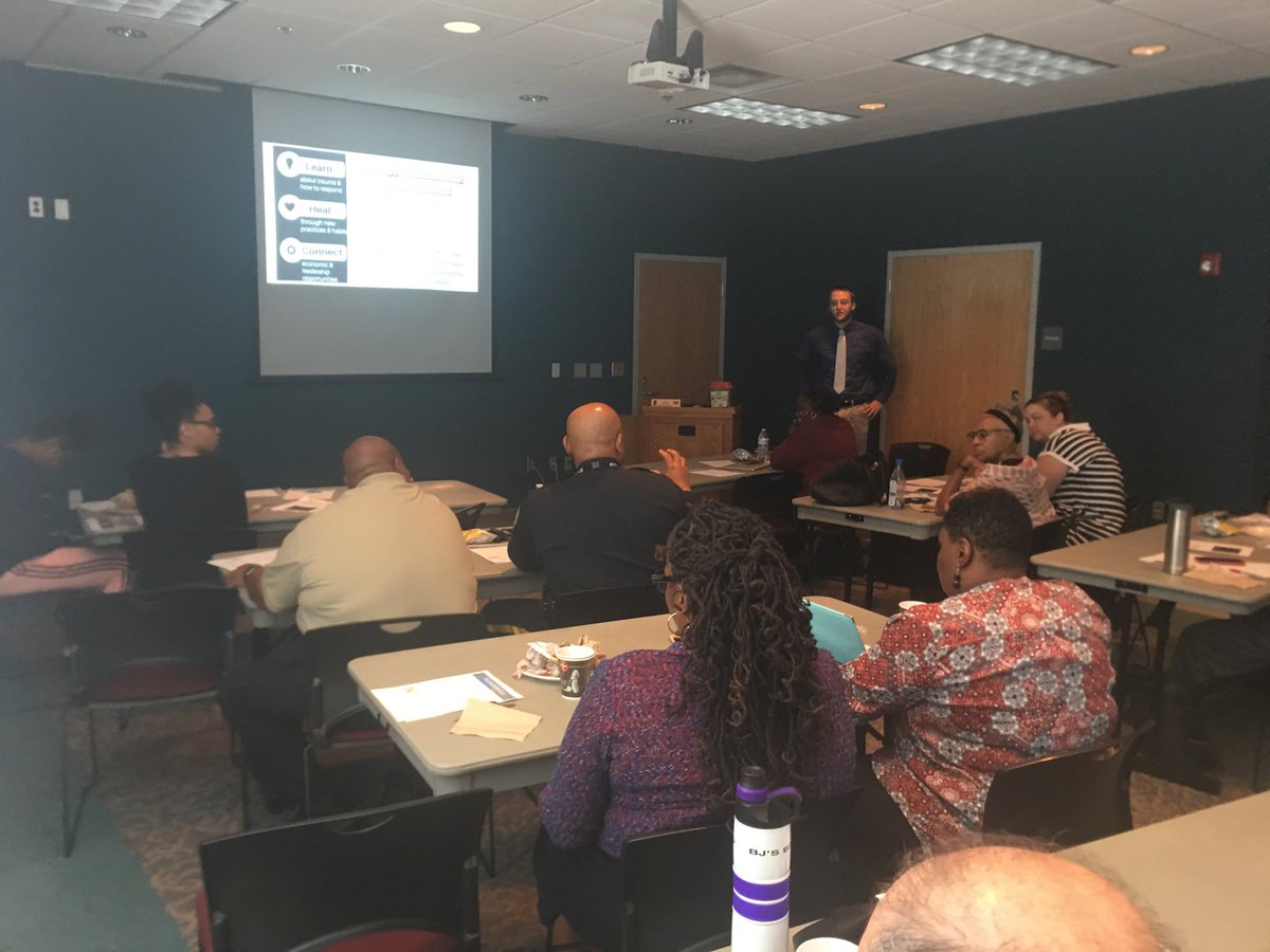 CoreDevRuss's tweet photo. Thanks Seth Saeugling from Edgecombe ROI for todayโs ACEs (Adverse Childhood Experiences) Workshop. Great discussion and civic engagement. #OneInitiative #ReConnectNC https://t.co/rkZzMAMunR