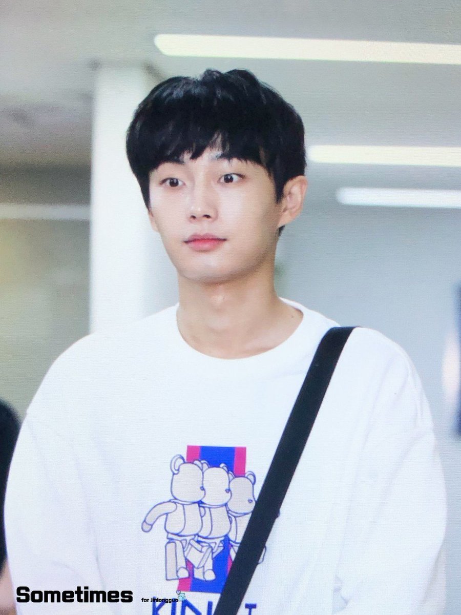 sometimes0302's tweet photo. 190927 
ㅠㅠㅠㅠㅠㅠㅠㅠㅠㅠㅠㅠㅠㅜㅠㅠㅠㅜㅡㅡㅜㅠㅠㅠㅠㅠㅠㅠㅜㅜㅜㅠㅜㅡㅜ❤
#용국 #김용국 #JINLONGGUO https://t.co/3AQc8xFXzF