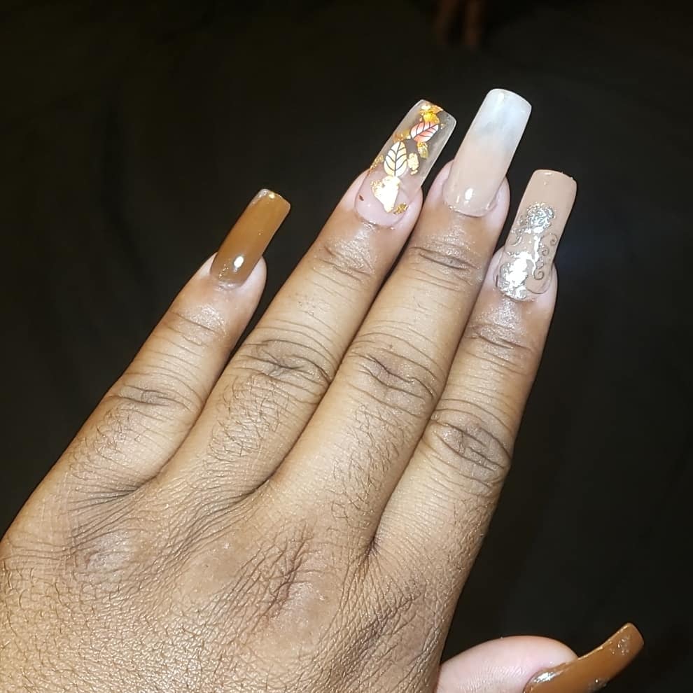 Diamond_stylez_'s tweet photo. HELLO FALL🍁🍂🍁🍂😍💅🏾 FULL SET DONE ON MYSELF GETTING READY FOR THE SEASONS  #blacknailtech #labased #fallnailz #nailsforthegram #nailsoftheweek #nailsoftheday #nailswag #nothingbasichere #brownacrylicpowder #miasecret #nailsforthegram #instagramnails💅 #bookme https://t.co/tmVwZGYaRt