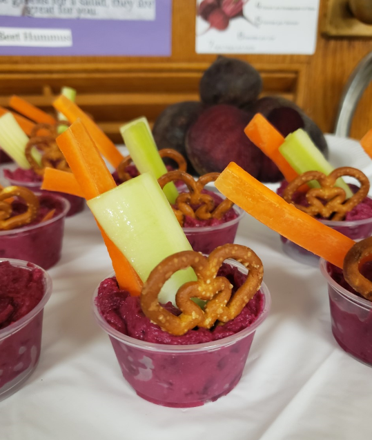 Pomptonian1's tweet photo. Tenafly schools doing awesome things with the vegetable of month, beets, beets, and beets! Featuring a delicious beet hummus.
#pomptonian #foodservice #cafeteria #beet #farmtotray #locallygrown #nutrition #upbeat #vegetable #produce #freshfromzone #healthy #earth #freshisbest https://t.co/2eWY4FiyMw