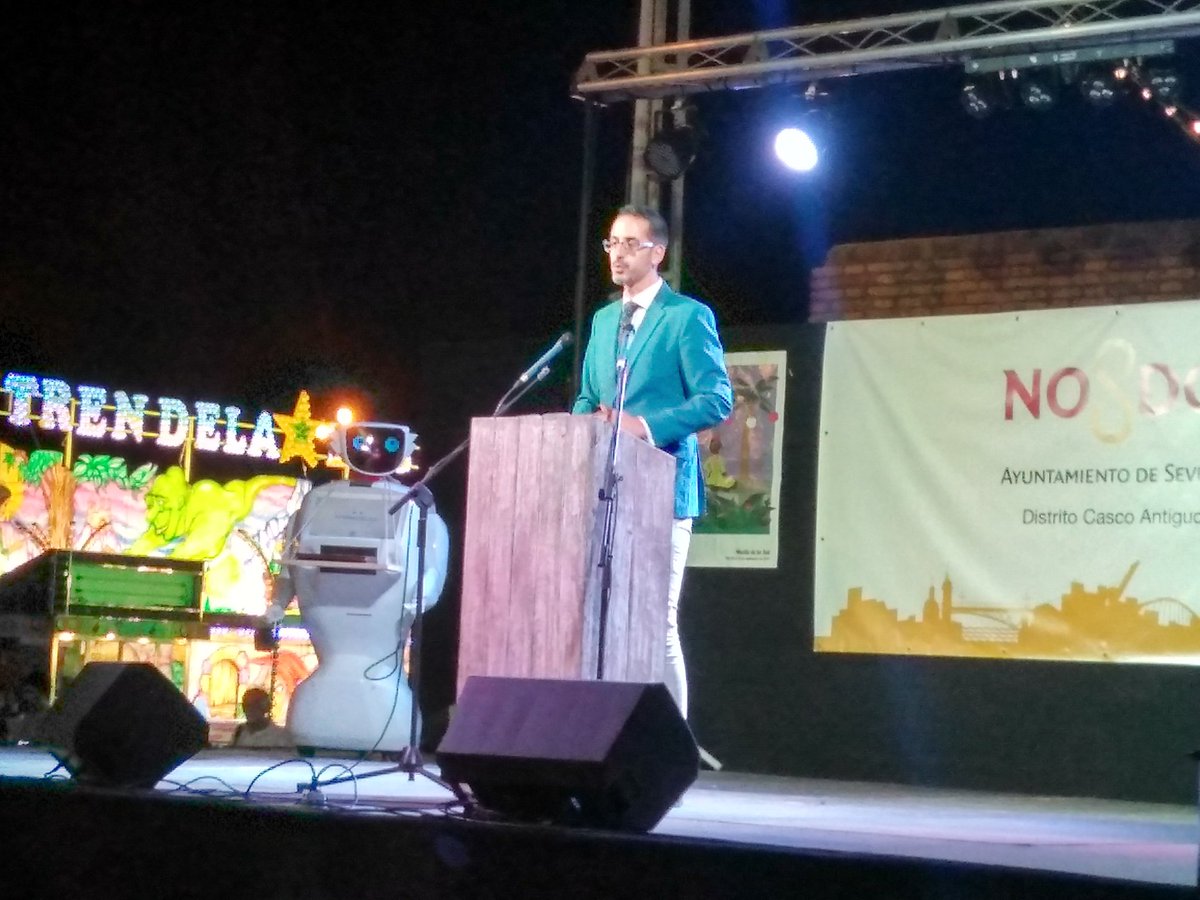 Comienza la inauguración de la <a href="/VelaSanMiguel_/">Velá de San Miguel</a> !!! 💃💃💃