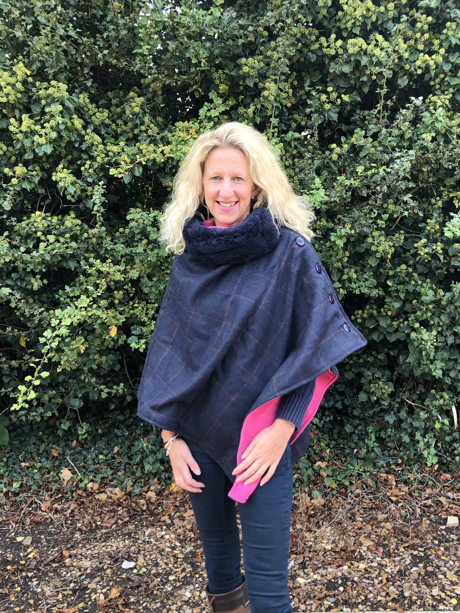 jillspringtime's tweet image. Delighted with my new cape #britishwool  #britishdesigner #shearing @BritishWool @peskypatridge @TheNaac