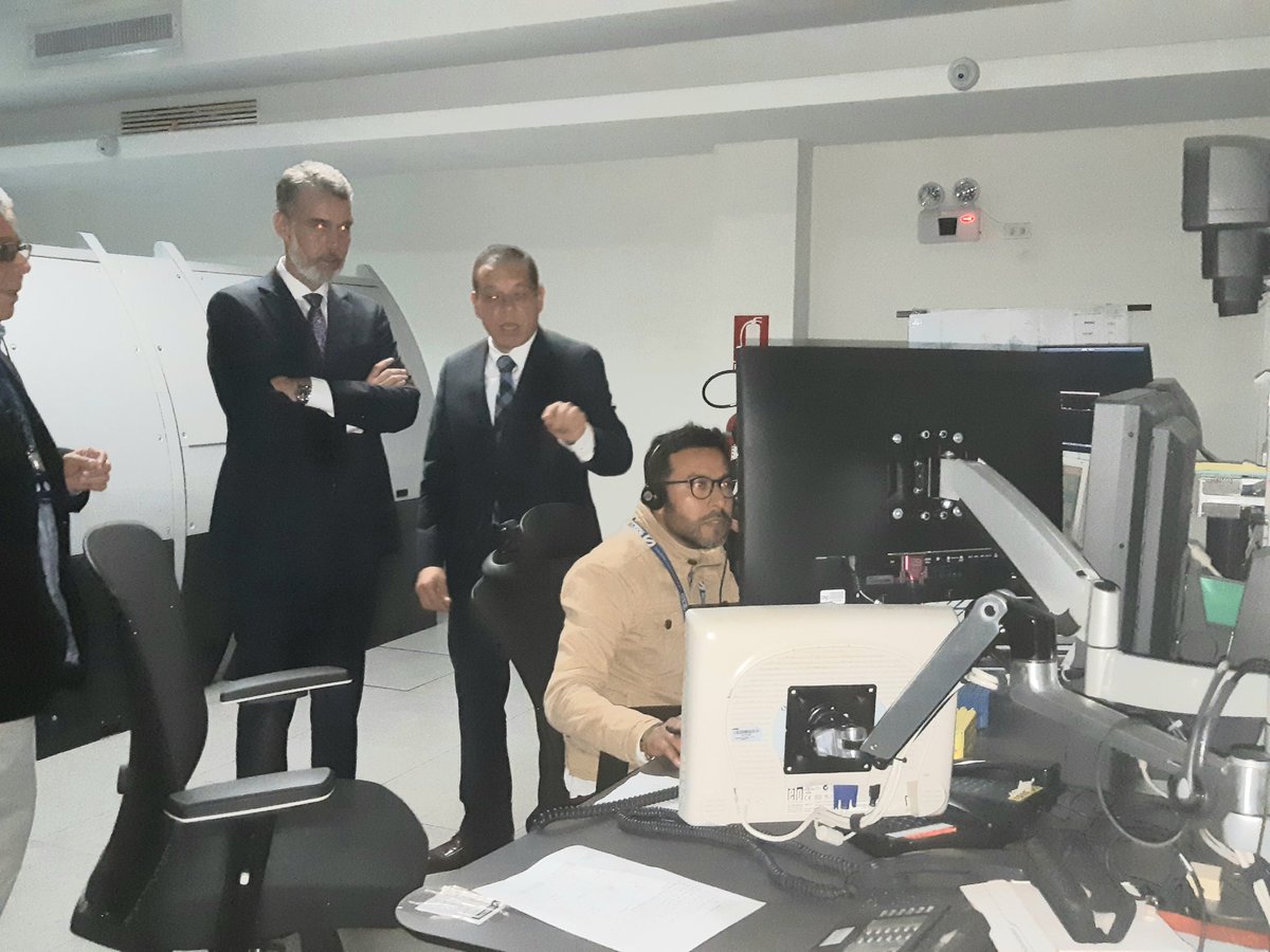 VictorAlbrecht_'s tweet photo. #TeRepresenta CORPAC empresa que brinda servicios de tránsito aéreo #Perú brindándole soporte y seguridad a las operaciones aéreas que realizan en cielo peruano
Su presidente Jorge Arévalo dijo que las radios piratas generan bloqueo aéreo  que podrían generar eventos no deseados https://t.co/WMYajC9dam
