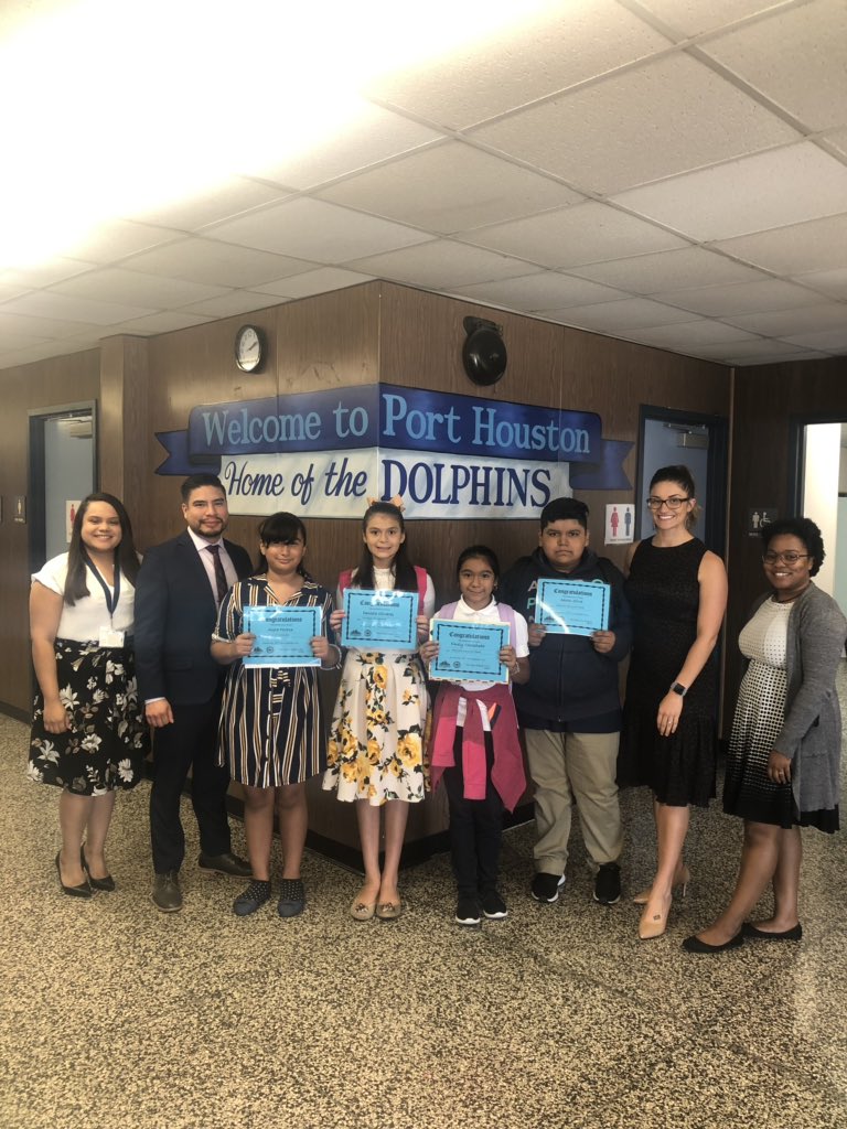 ShelbyCalabrese's tweet photo. Today was Election Day.... the great city of Dolphinville has elected their 2019-2020 City Council, with a female Mayor AND Vice Mayor! @PortHoustonES @VGarcia_PH @Tinoco3rd @RinconCIS https://t.co/zYhCIywWgj