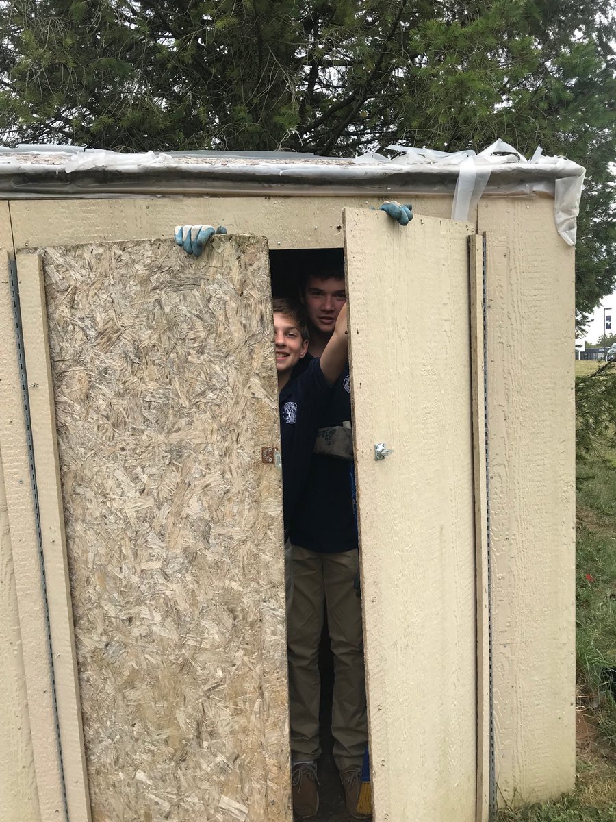 Mrs_Tyoe's tweet photo. Great day out in ⁦@MalvernPrep⁩ Garden Grove! Watering, laying down gravel and working on repairing the shed! https://t.co/xga03piNib