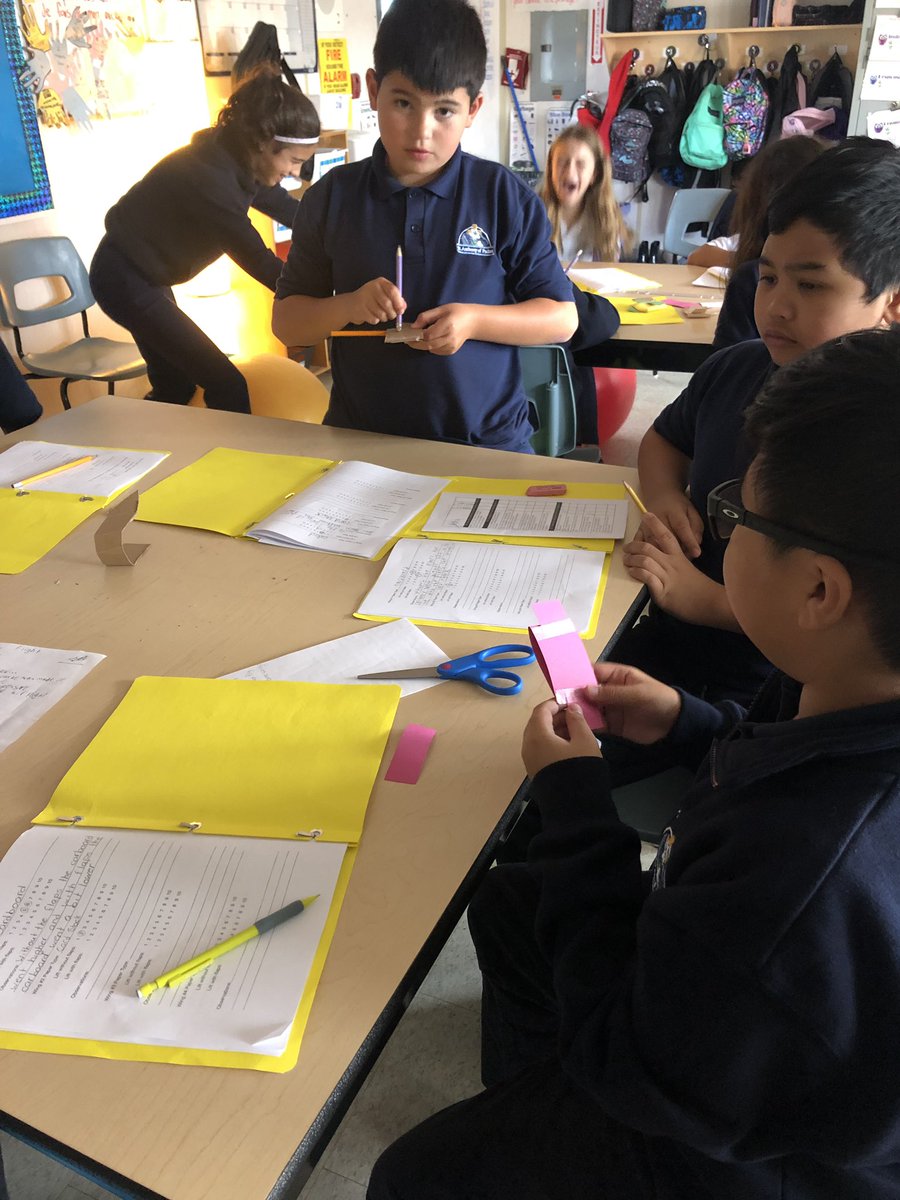 Ms_tmorgan's tweet photo. Investigating different wing types and how it affects lift. #hcdsb #saop https://t.co/sXzWgsXLPD