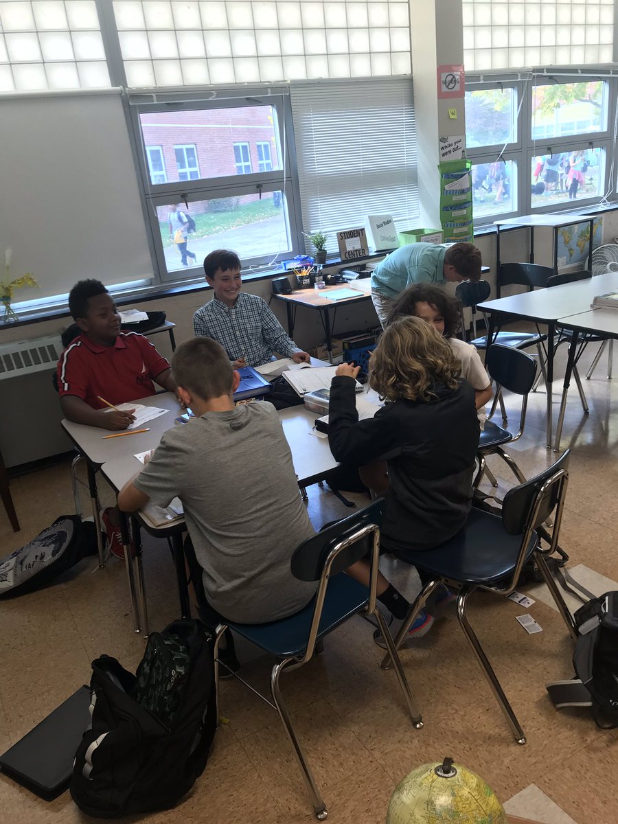 Ms. Roberts tweet media