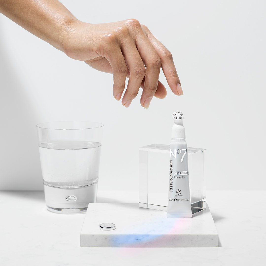 laboratories dark circle corrector