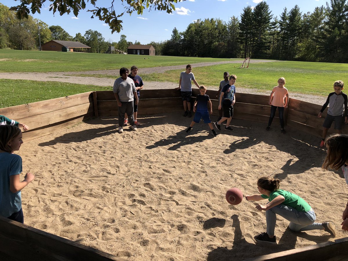 SchaferROMS's tweet photo. Ga Ga Ball #ROMS6thgradecamp #ROMSCamp2019 https://t.co/OojYNnezRq