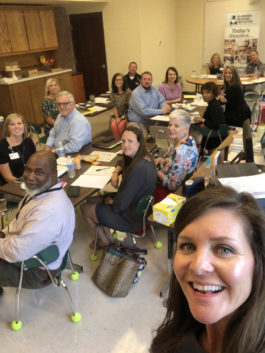 MelMatthewsBCBE's tweet photo. Oh my goodness y’all!!! @FlomatonES knocked it out of the park today! This team, led by Principal, George Brown, clearly knows how to use data to drive clasrm instruc, coaching efforts &amp; admin clasrm support. What an amazing learning opportunity through the @Alabama_Reading IL3! https://t.co/0JOcLxnoEK
