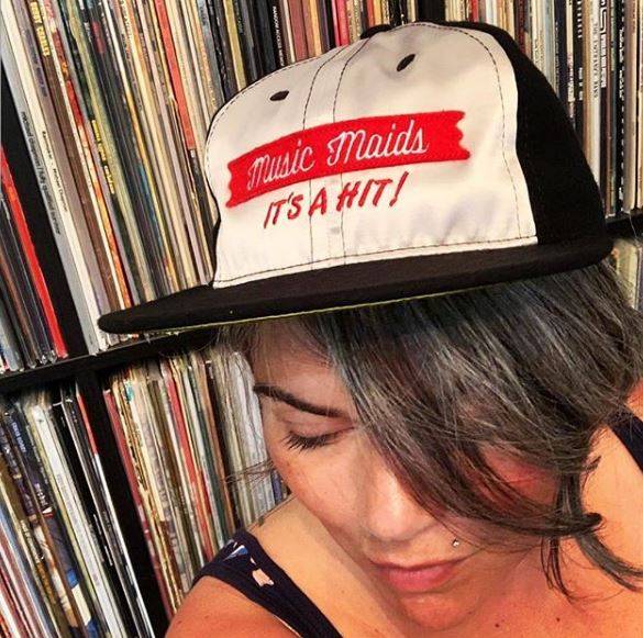 EbbetsVintage's tweet image. What the people need is a way to make 'em smile. Whoa oh whoa, listen to the music... #Vinyl #MusicMaids #ItsAHit  ebbets.com/collections/wo…