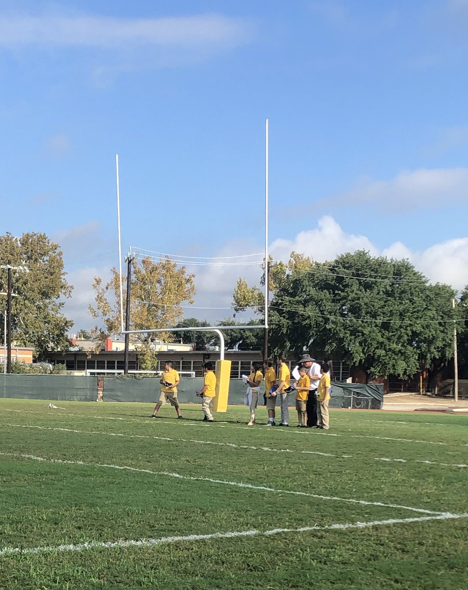 drWatsATM18's tweet photo. First Krueger School of Applied Technologies (KSAT) Launch of the year-6K’s bottle rocket launched by water pressure. @PRINCIPALRUBIO
@6_ksat @WeTeachKSAT_CTE @ksatsbest @NEISDCTE #RootEdKSAT https://t.co/1RN8MHh6wj