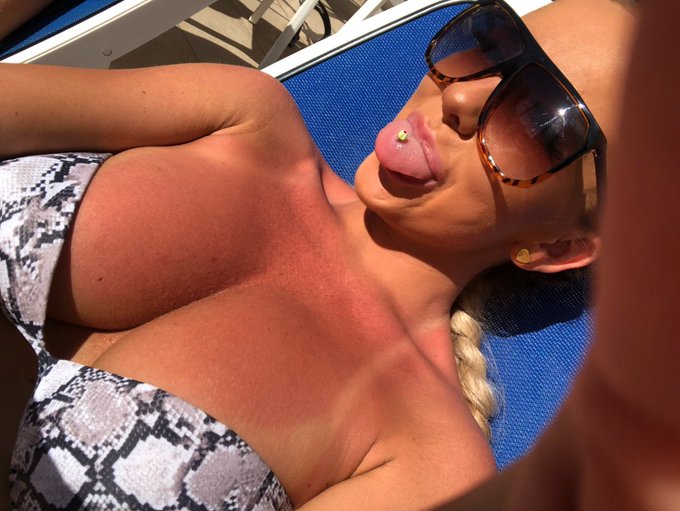 Come check out my tan lines 💦 https://t.co/vtOlU6XPiY https://t.co/ggDB4Cyw8F<a href="/tag/model"class="tags"><span>#model</span></a><a href="/tag/butt"class="tags"><span>#butt</span></a><a href="/tag/blonde"class="tags"><span>#blonde</span></a><a href="/tag/toes"class="tags"><span>#toes</span></a><a href="/tag/nsfw"class="tags"><span>#nsfw</span></a><a href="/tag/bootycheeks"class="tags"><span>#bootycheeks</span></a>