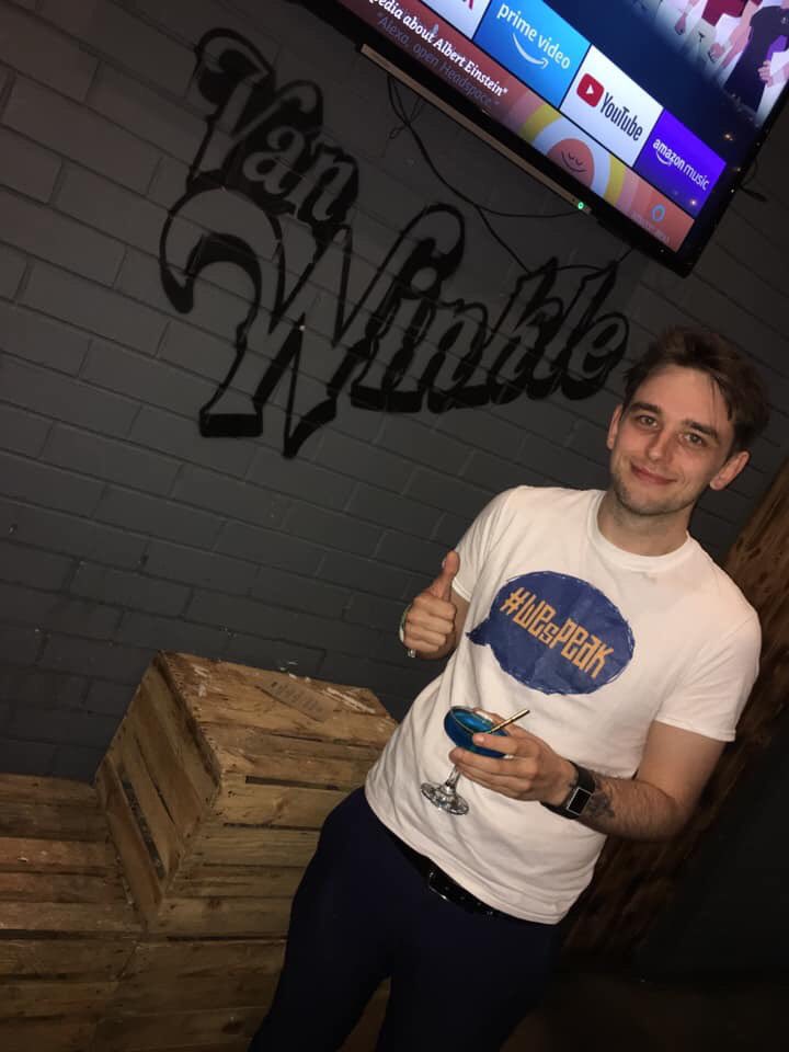 es_peak's tweet photo. Look who we met tonight...top bloke Warren Capaldi

Warren has agreed to be our Headline Act at our fundraiser for #WEsPEAK and The Clutha Trust on Friday the 29th November at Van Winkle in Glasgow. 

Tickets will go on sale next week priced at £15 💙

#magichappenswhenwespeak https://t.co/gdSmmjpvok