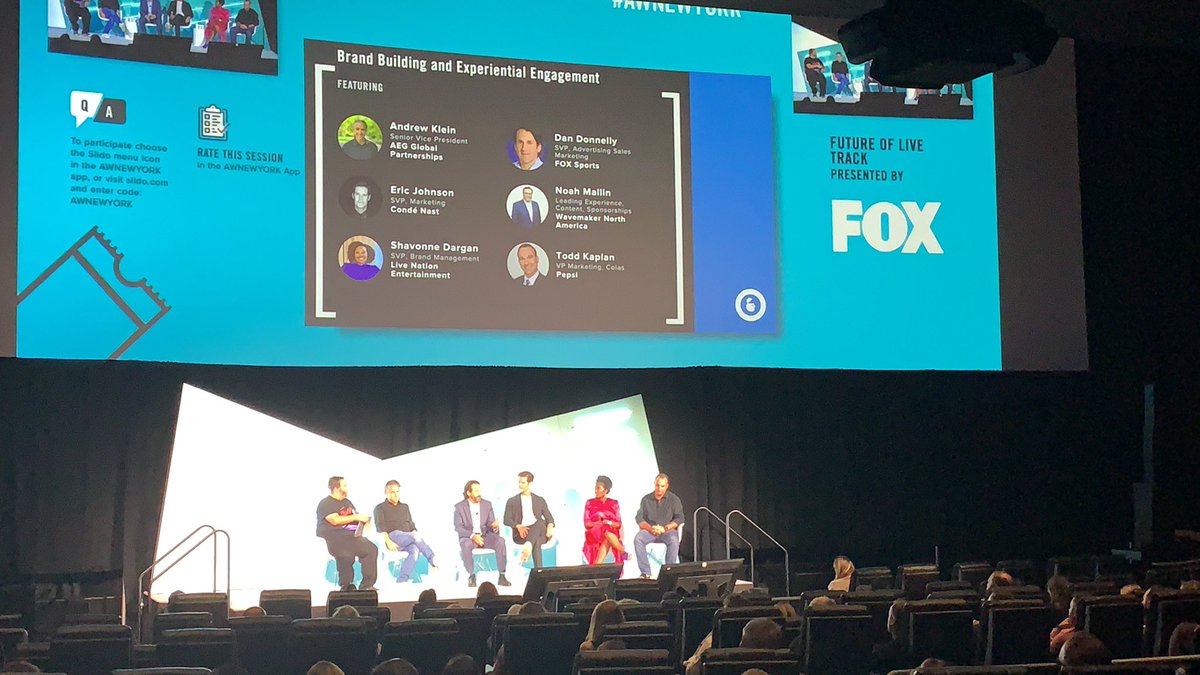 CreativeGroup's tweet photo. โStay true to your brand. But figure out what is the consumer need.โ
Executives from @AEGworldwide @CondeNast @LiveNation @pepsi @WavemakerGlobal and @FOXSports talk building your brand and the significance of experiential to engage consumers! #AWNewYork #thecreativegroup https://t.co/fQHeaqCRgn