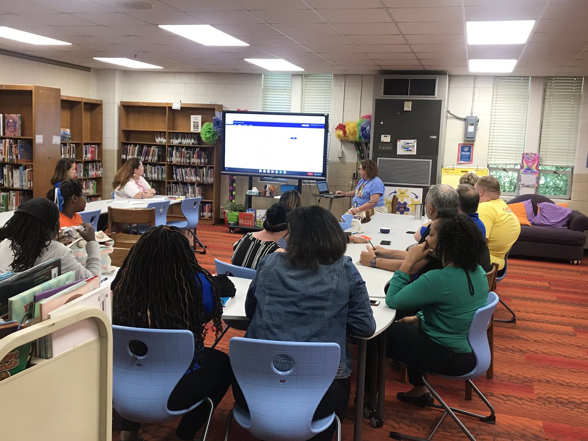 OakcliffEagle1's tweet photo. Differentiated Professional Learning led by our teacher leaders and administrators is always a great opportunity for our faculty to pick and choose their learning interests! #destinycatalog #ixl #effectivelessonplanning #map #selstrategies @DeKalbSchools @RegionISupDCSD https://t.co/hMgfCPGbJH