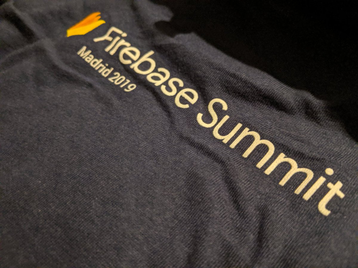 Próximamente en <a href="/GDGVigo/">GDG Vigo</a>... Camisetas del #FirebaseSummit! Atentos a meetup.com/gdgvigo para el próximo evento :D