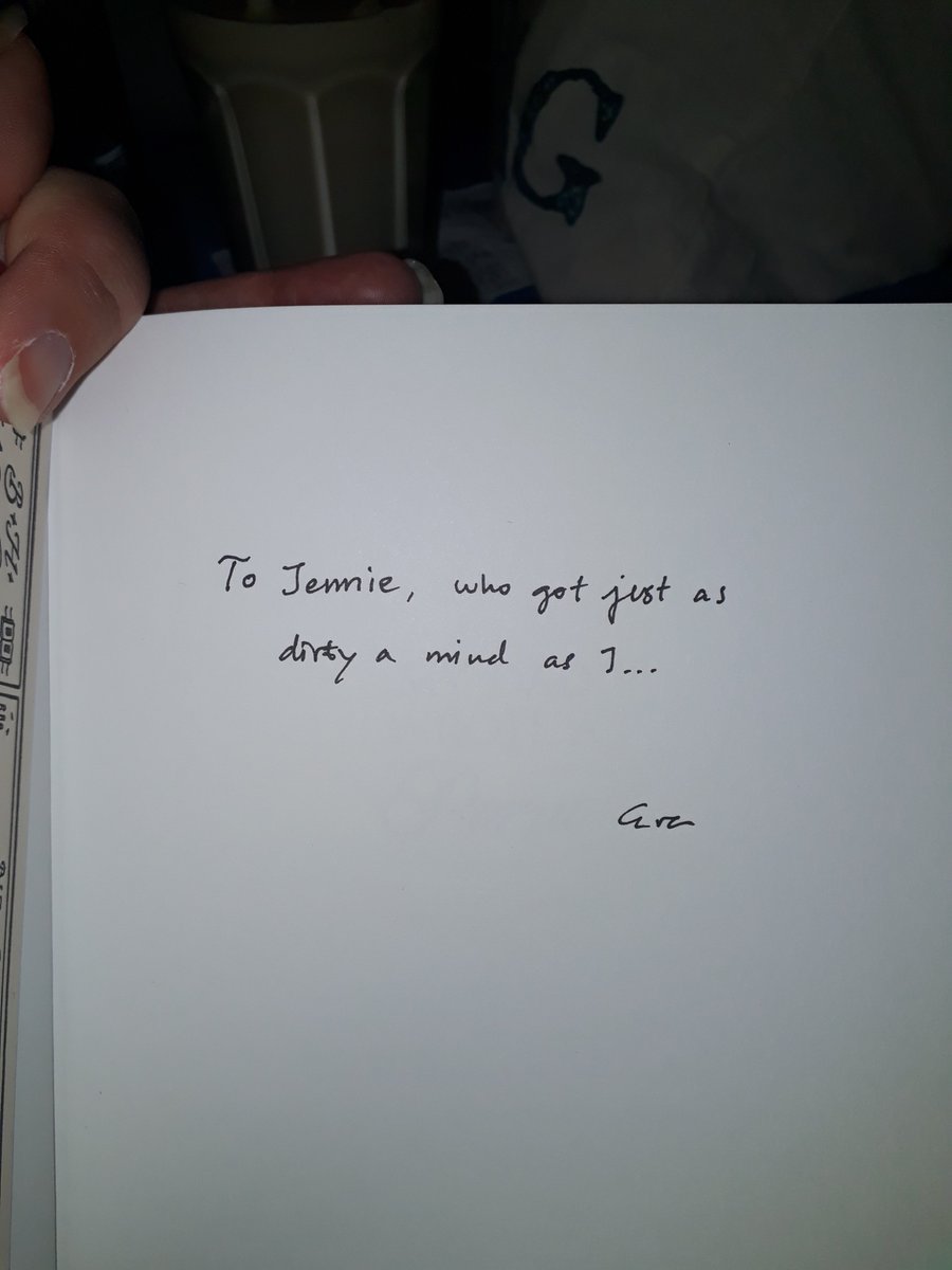 TrueBarbieQueen's tweet image. Got a late b-day gift from my auntie 😍 #pornoday @dadwroteaporno @FlintstoneRocky I'm gonna read some porn!