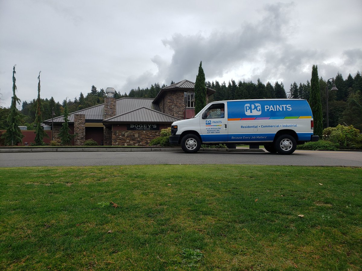 Arroworthy_NY's tweet photo. We're here with @PPGPaints in #Auburn #WA at the Auburn Golf Course in support of their loyal customers #ToolsForTheProPainter #Arroworthy https://t.co/5VAh3L5Gc6