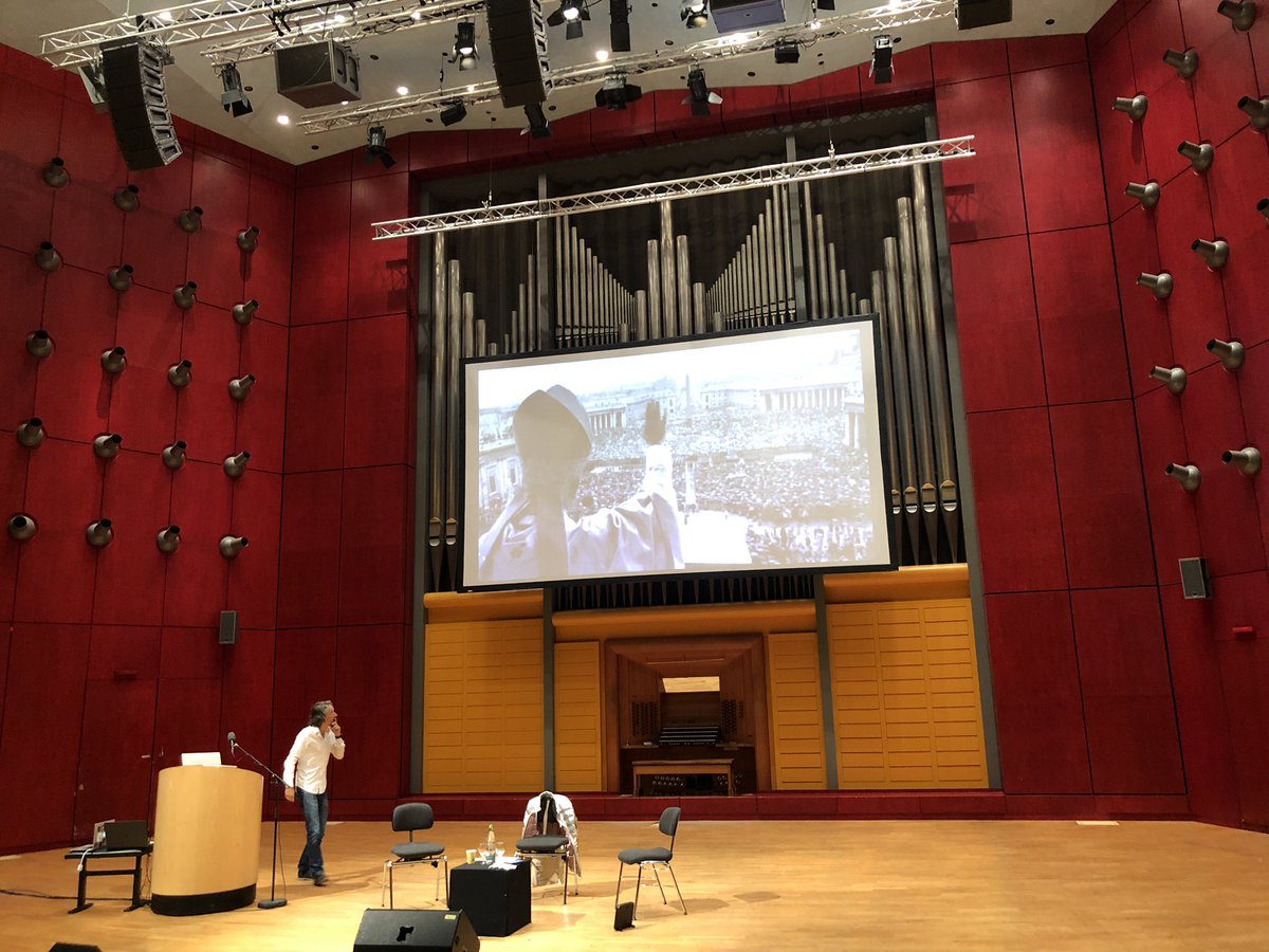 Great keynote from Evert Hoogendoorn "Using gaming principles not to design games but to design the educational experience" in a great setting #ELIAacademy #ELIAacademy2019