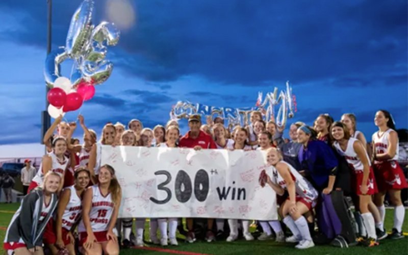That's 3️⃣0️⃣0️⃣ wins for Neil Bixler! 

Congratulations to the Bermudian Springs High School head coach!
go.teamusa.org/2lqMb2t