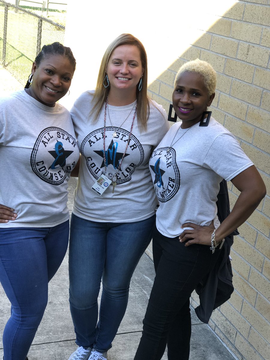 drjanamclain's tweet photo. @HumbleISD_CLC Counseling team #CLCPoud #BeTheLight #missingour4thmusketeer #wherestammy @AdrienneHGibso1 https://t.co/WHv6gy1HLz