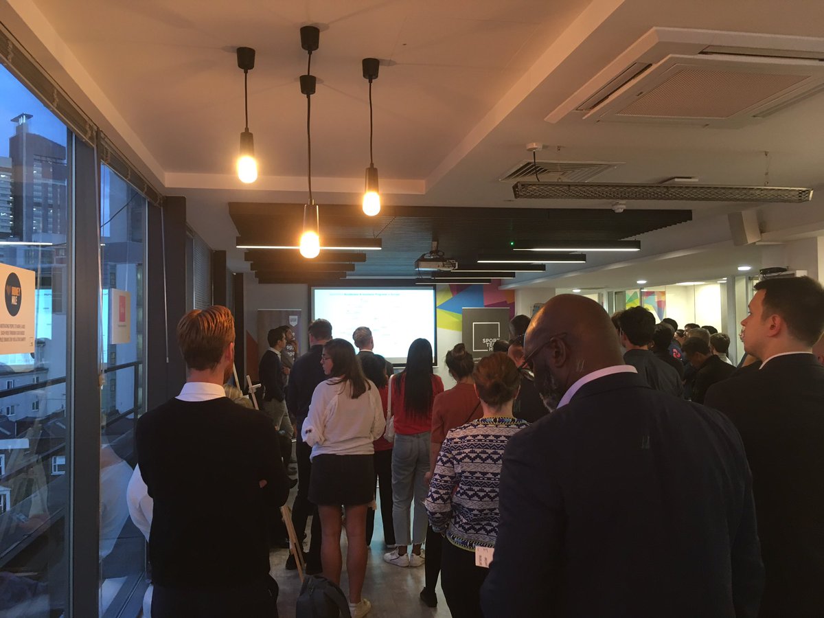 Londra merkezli global spor hızlandırma programı #sporttechhub, bu akşam London Sport’ta yapılan tanıtım ile resmen başladı. Biz de oradaydık. <a href="/sporlab/">Sporlab</a> den Tolga Senel programda mentör olarak yer alıyor. 👊