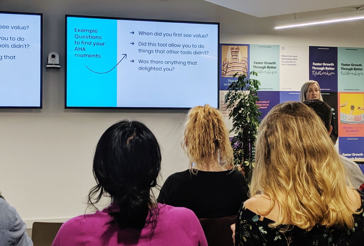 elvacarri's tweet photo. A lot of what I know about being a product manager, I learned from @intercom podcasts and blogs, so it was great to finally make it to an event. Great info &amp; points, lots of laughs, such a friendly crowd *and* tasty food 🥙 #BuildingIntercom https://t.co/I0K8ZlDTWA