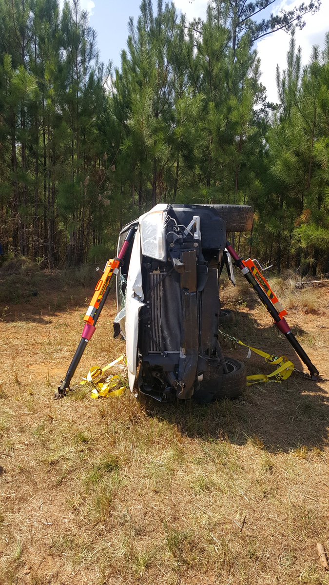 MtnBrookFD's tweet image. Great day of Extrication and Stabilization training.  Big thanks to @Kia, @MESFire, and the West Point Fire Department.  #Training #hursttools