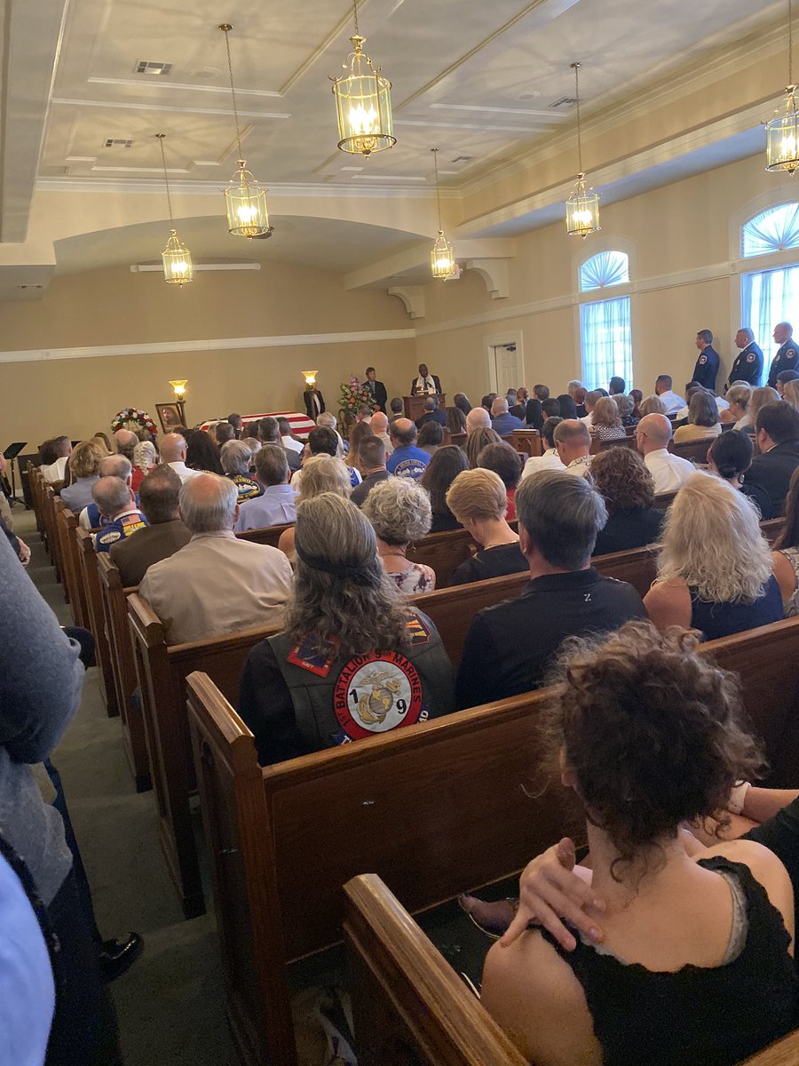 RobdoesLoans's tweet image. Mark Walkerserved in the US Navy is being laid to rest today, he had no Family but our Texas Family stepped up 300 strong. I am so proud of my Texas Family.
May God Bless you and May Mark forever rest in peace