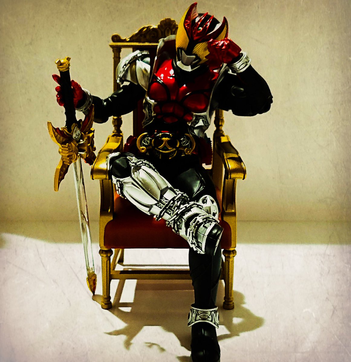 祝柱 Twitterren Roots Of The King 王の剣と玉座 フィギュアーツ写真部 フィギュア撮影友の会 仮面ライダーキバ