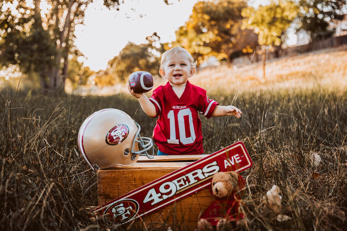 JustineBills's tweet photo. I hope one day he will be wearing a jersey with his own number and name on it. 

#49ers #SanFrancisco #nfl https://t.co/a1VcRgCwsn