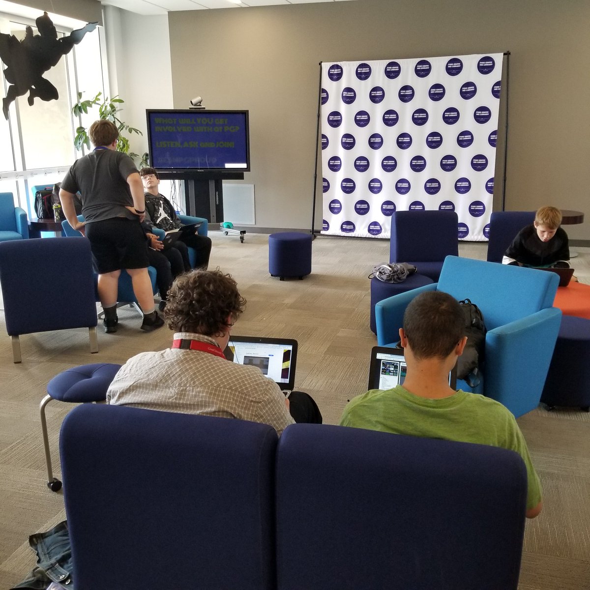 spkowalski's tweet photo. Figuring out how #gamergroup is going to run. #studentleadership #AfterSchool #esmpgproud  we will get there! #problemsolving https://t.co/ZNLlg6XztX