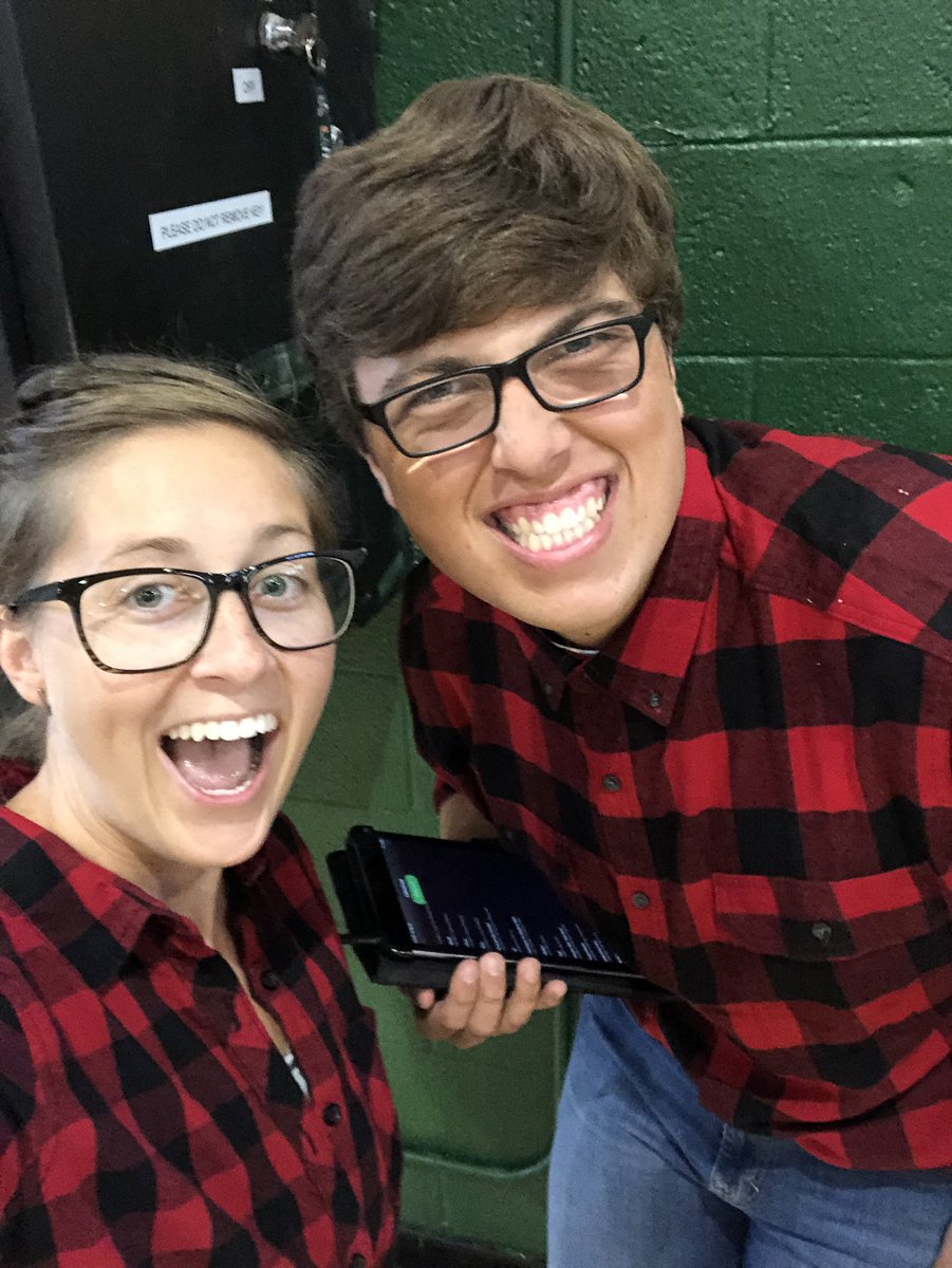 MsRosz's tweet photo. Shout out to Grant - #twinning #WalmartForTheWin! https://t.co/f2MtR3QvEH