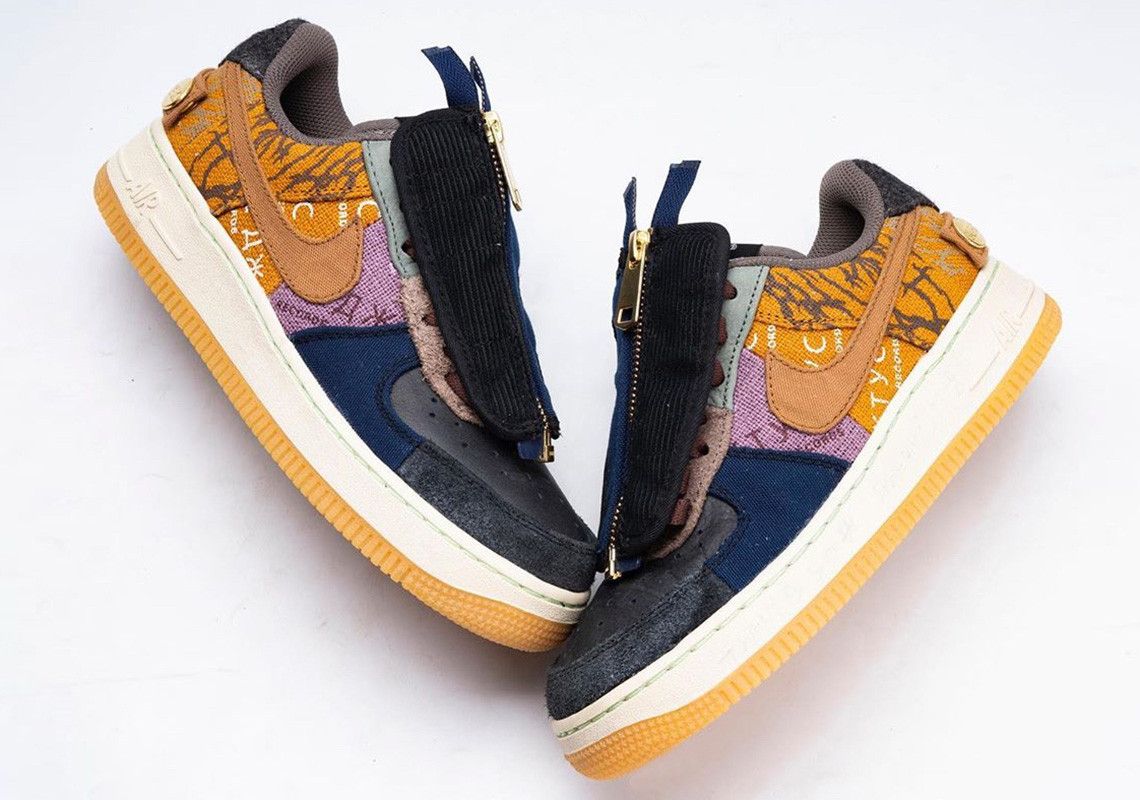 SneakerNews's tweet image. A detailed look at the forthcoming Travis Scott x Nike Air Force 1 Low "Cactus Jack" snkrne.ws/2mYJVjk