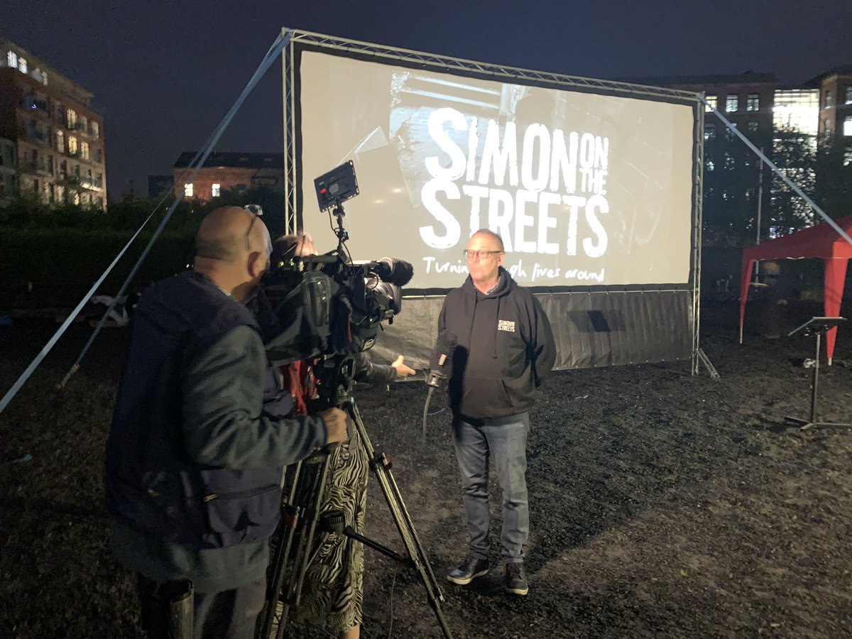 MacCommsYorks's tweet photo. Still up and searching for something to watch? Check out @simonotstreets #sleepwithSimon annual charity #sleepout on @BBCLookNorth at 10.25pm tonight 📺 https://t.co/kd53PdPHXl
