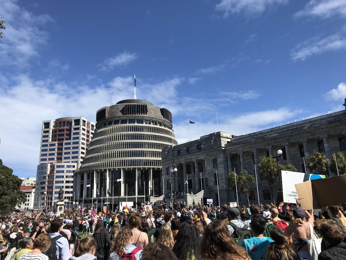 brabakimb's tweet photo. Wellington coming out in droves for the Global #ClimateStrike at forty-thousand strong 🌏#ClimateWeek2019 #1o5C #ClimateJustice https://t.co/dmh10mm8j6