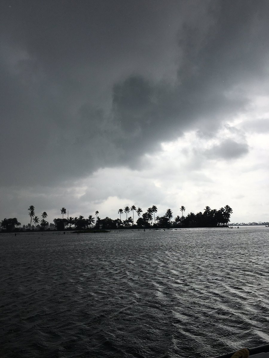 akkara's tweet photo. @CMOKerala @KeralaTourism #VisitKerala https://t.co/ipkvGsh9bE