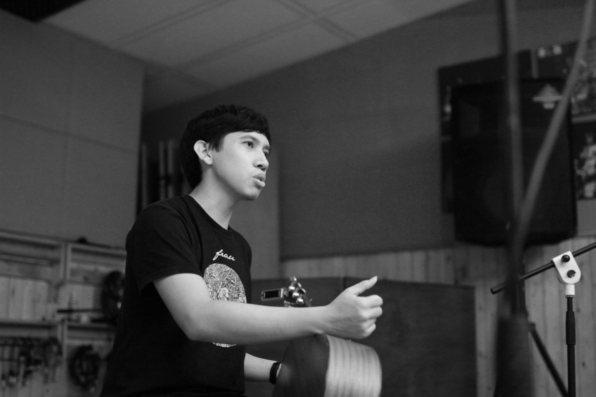 Twitter do your magic. Dukung, tanda tangani dan sebarkan petisi yang saya buat ini sebab #KitaBersamaAnandaBadudu! change.org/BebaskanAnanda…