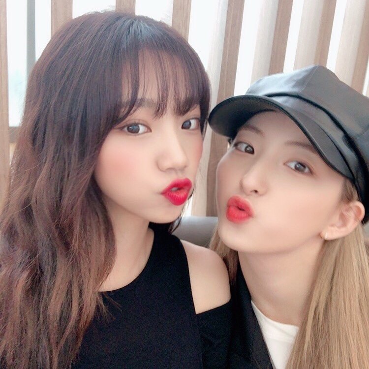 WJSN_Cosmic's tweet photo. [#우주소녀 #여름]
오랜만에 문낙🥴
잘 다녀오겠습니다♥️✈️ https://t.co/z2iidnOAvk