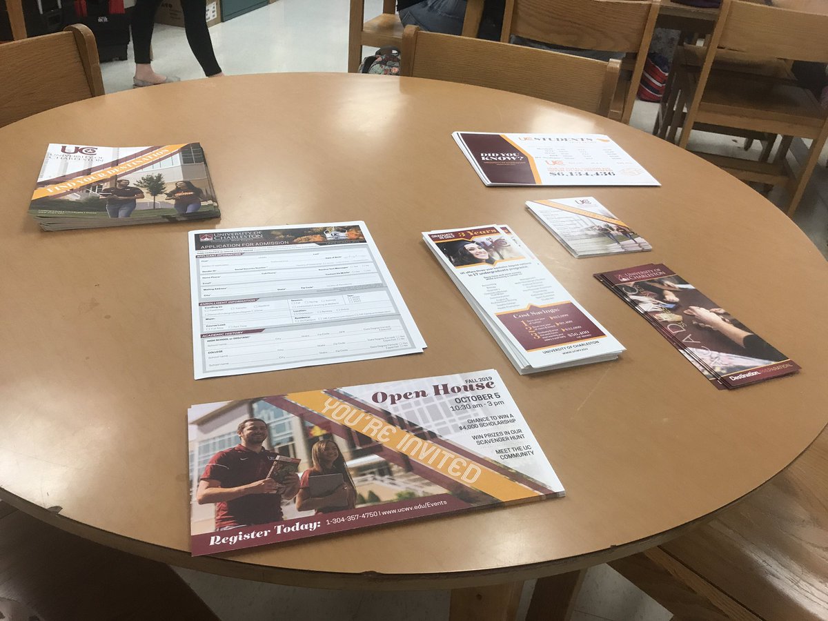 HHHSCounseling's tweet photo. Thank you @UC_Admissions for helping our seniors fill out applications today!! https://t.co/BBPiZDatCb