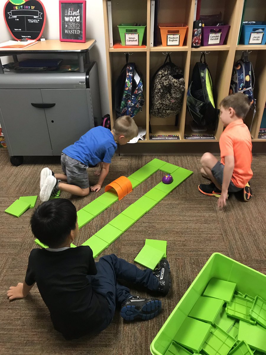 SearsAngela's tweet photo. Kindergarteners learning to code with Code &amp; Go Robot Mouse!  A class filled with engineers and programmers! #sjsdproud #OGGrizzlies https://t.co/nIFs4LqJ7b