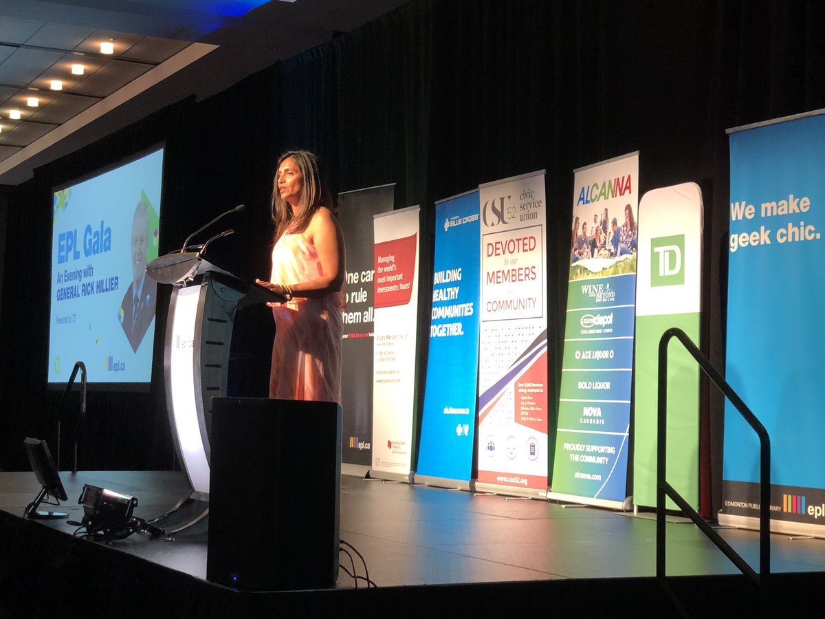 AndrewKnack's tweet photo. The @yegexpocentre is full of people supporting the wonderful @EPLdotCA. The #EPLgala is always a fantastic evening. #yeg https://t.co/QypR1Umx2d