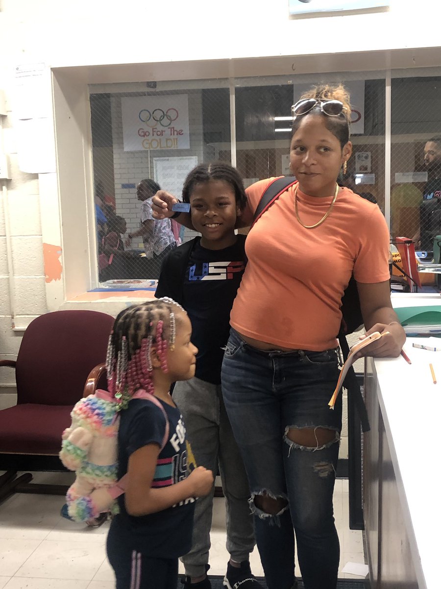 Edgewood672's tweet photo. About tonight... We had a great time at our Back to School Night. #weareedgewood @BaltCitySchools https://t.co/AAumCb227I