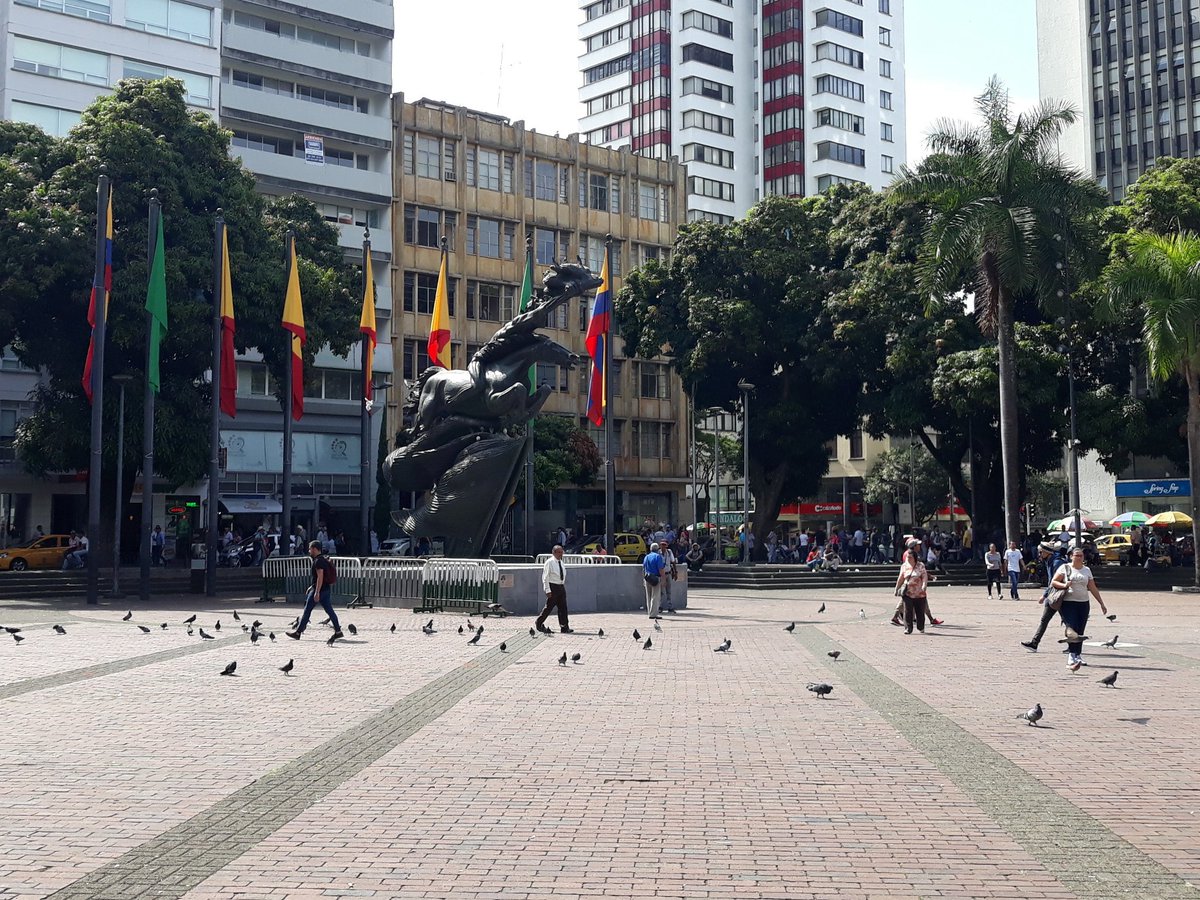 murraygunn's tweet photo. The best thing about Pereira - the people! Though the biopark is worth a visit. https://t.co/76wrWPPAtm https://t.co/Qck3smrGj3