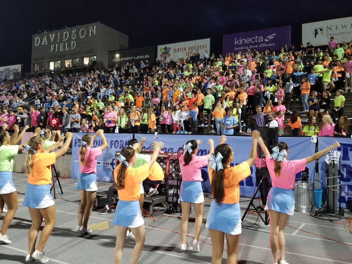 The Student Section Report (@studentsectrep) on Twitter photo Kings Krew enjoying this drive from the Sea Kings!
<a href="/CDM_ATHLETICS/">CDM ATHLETICS</a> <a href="/CDMFOOTBALL/">CDM Football</a> <a href="/krew_kings/">Kings Krew Productions</a> Kings Krew enjoying this drive from the Sea Kings!
<a href="/CDM_ATHLETICS/">CDM ATHLETICS</a> <a href="/CDMFOOTBALL/">CDM Football</a> <a href="/krew_kings/">Kings Krew Productions</a>
